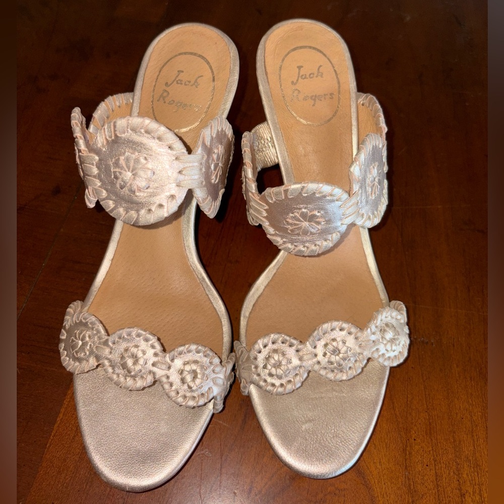 Jack Rogers wedge size 8M